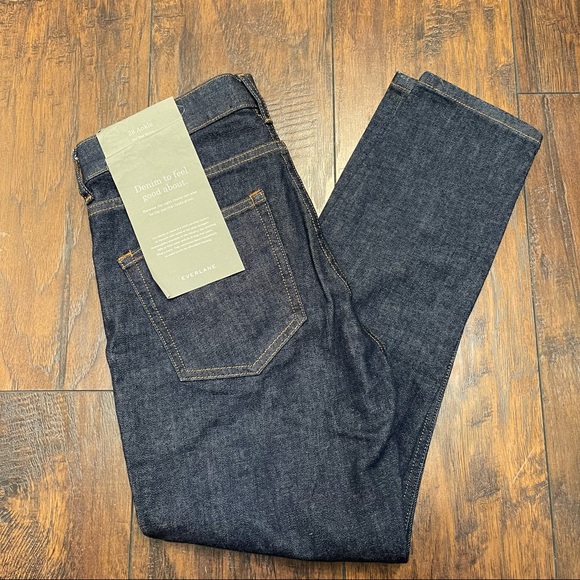 NWT Everlane The Mid-Rise Skinny Jean in Dark Indigo
Size 28 - Picture 7 of 9
